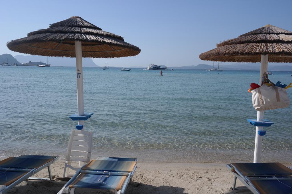Sardinia Blu Residence Golfo Aranci Bagian luar foto