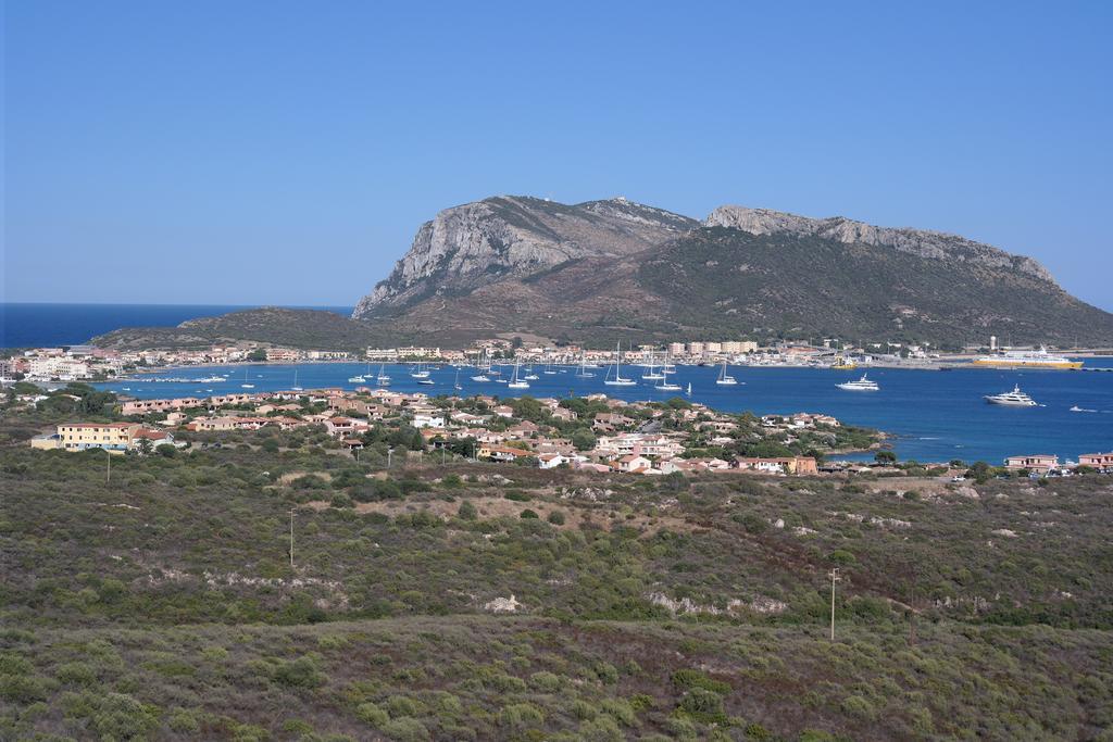 Sardinia Blu Residence Golfo Aranci Bagian luar foto