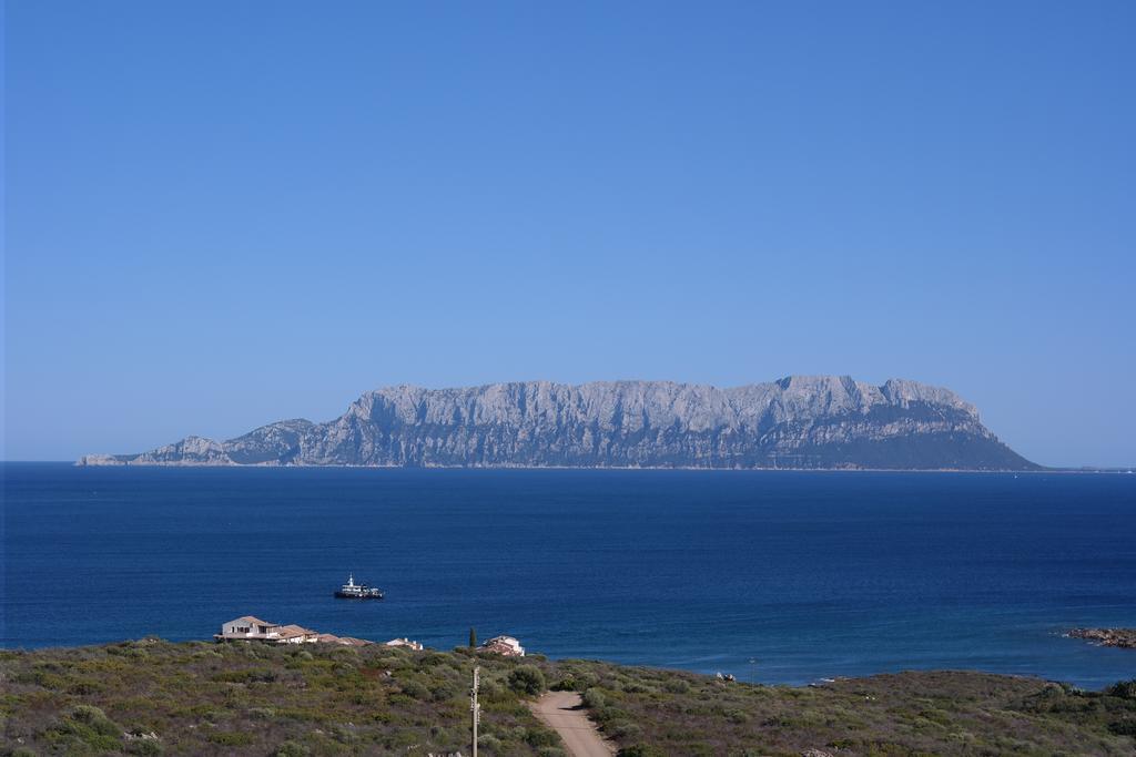 Sardinia Blu Residence Golfo Aranci Bagian luar foto