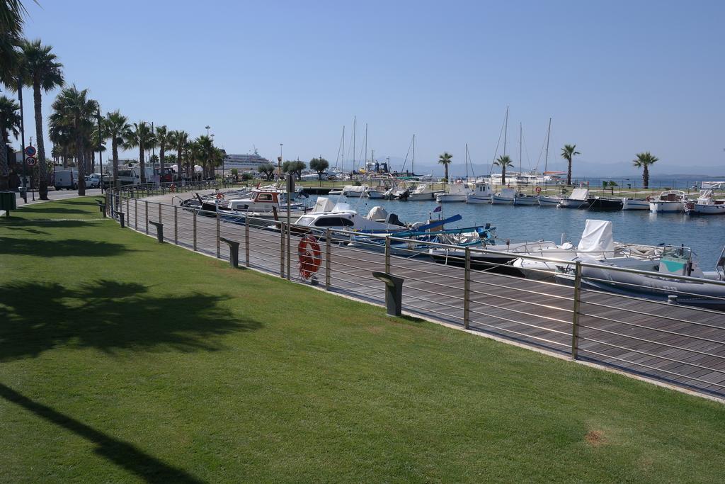 Sardinia Blu Residence Golfo Aranci Bagian luar foto