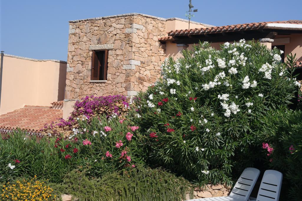 Sardinia Blu Residence Golfo Aranci Bagian luar foto
