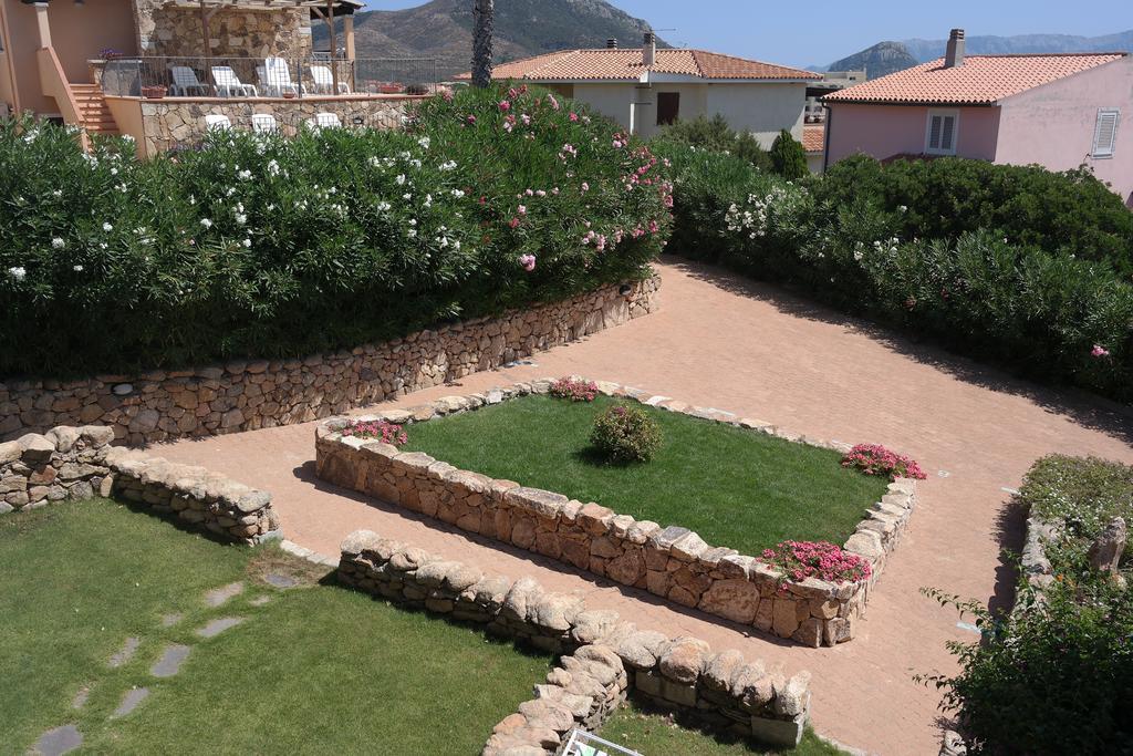 Sardinia Blu Residence Golfo Aranci Bagian luar foto
