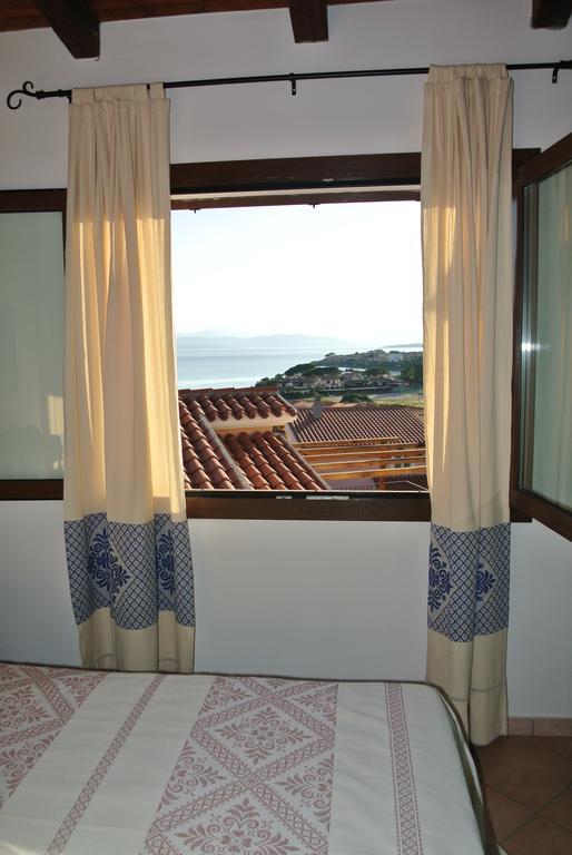 Sardinia Blu Residence Golfo Aranci Bagian luar foto