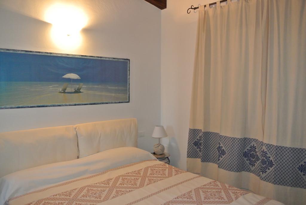 Sardinia Blu Residence Golfo Aranci Bagian luar foto