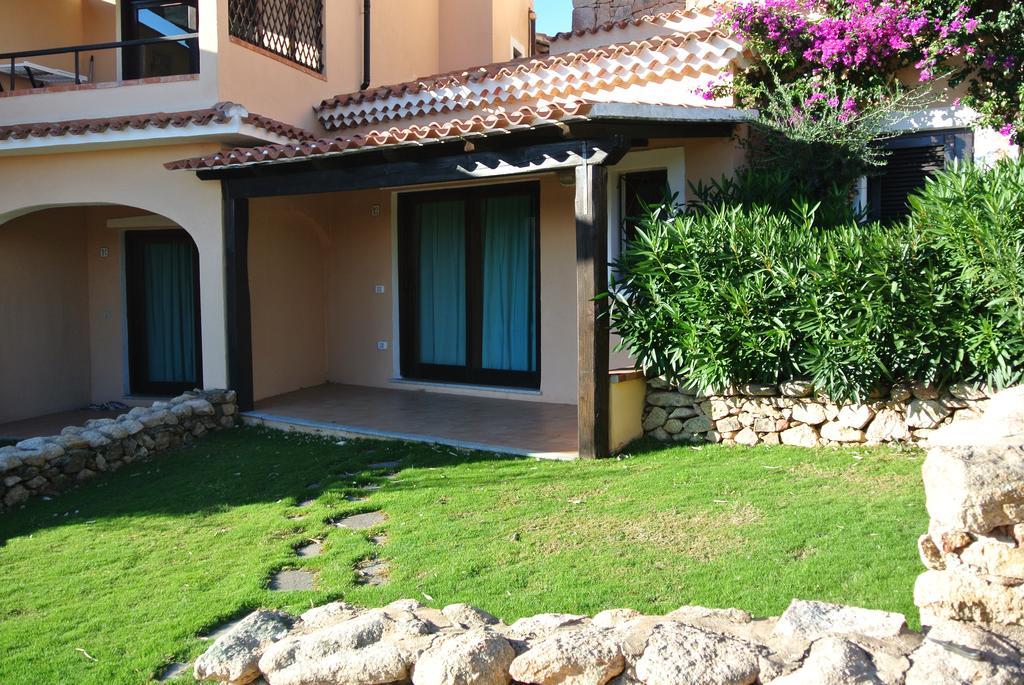 Sardinia Blu Residence Golfo Aranci Bagian luar foto