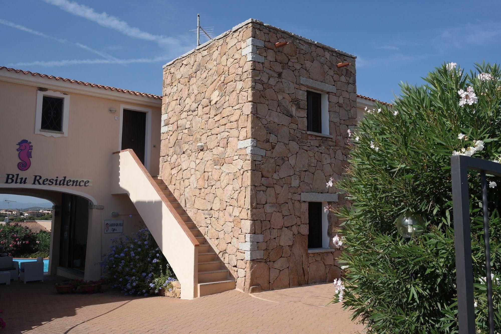 Sardinia Blu Residence Golfo Aranci Bagian luar foto