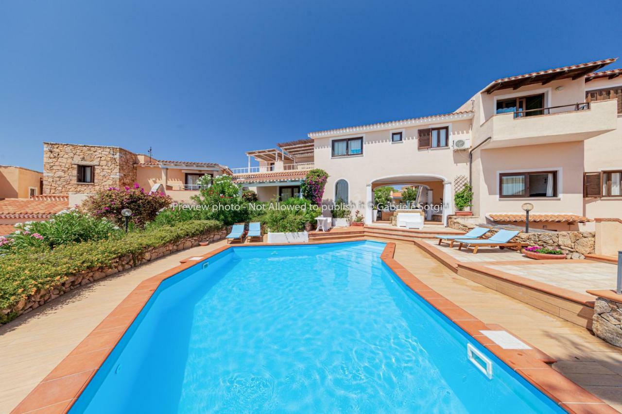 Sardinia Blu Residence Golfo Aranci Bagian luar foto