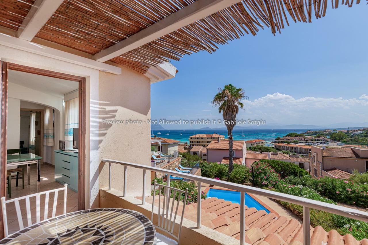 Sardinia Blu Residence Golfo Aranci Bagian luar foto