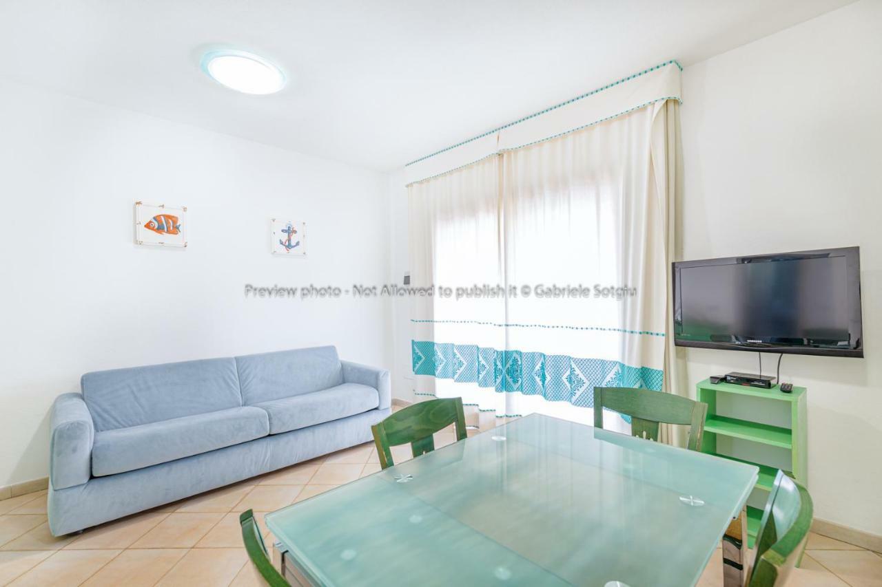 Sardinia Blu Residence Golfo Aranci Bagian luar foto